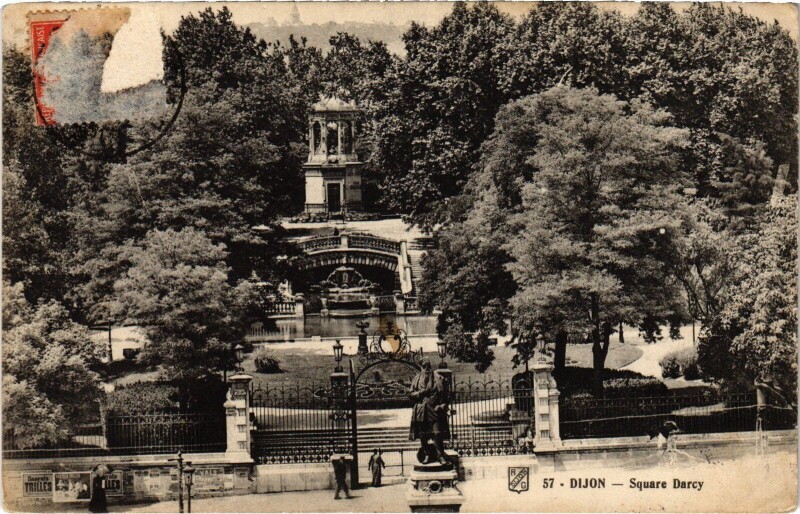 Carte postale ancienne Dijon Square Darcy à Dijon