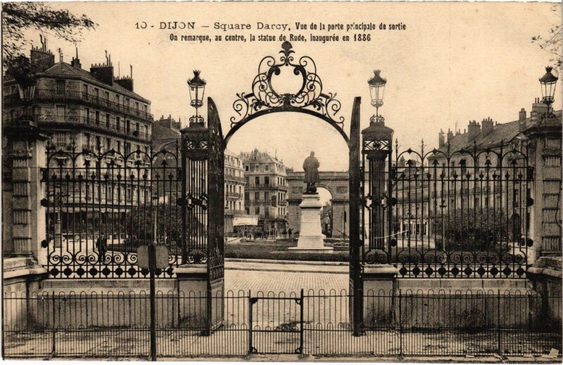 Carte postale ancienne Dijon Square Darcy à Dijon