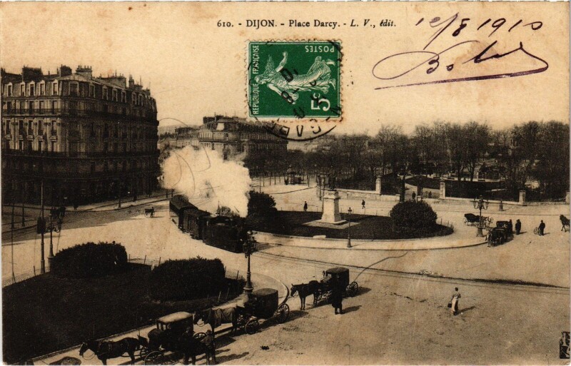 Carte postale ancienne Dijon Place Darcy à Dijon