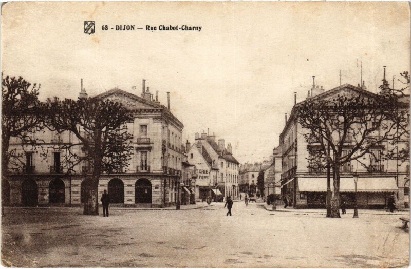Carte postale ancienne Dijon Rue Chabot Charny à Charny