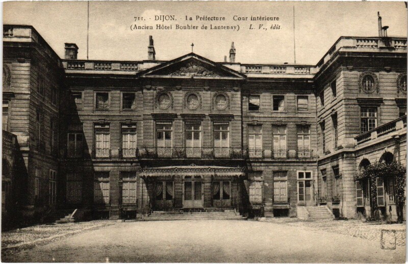 Carte postale ancienne Dijon Prefecture à Dijon