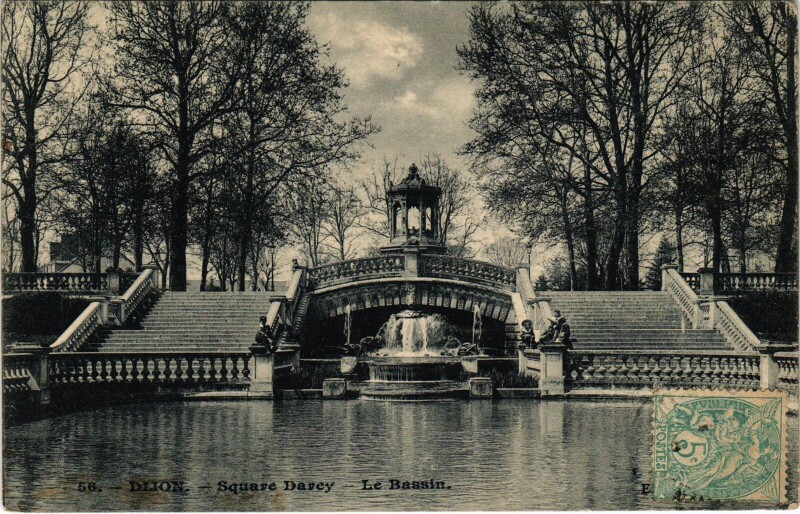 Carte postale ancienne Dijon Square Darcy Le Bassin à Dijon