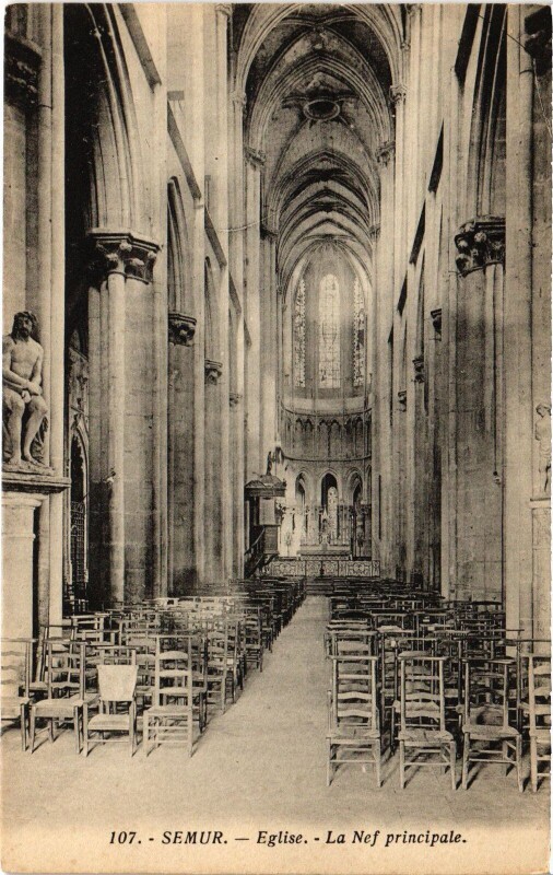 Carte postale ancienne Semur Eglise La Nef principale