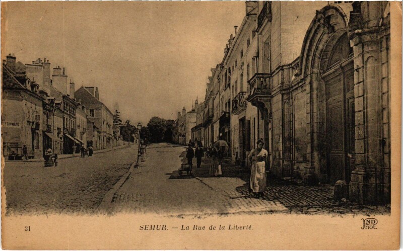 Carte postale ancienne Semur Rue de la Liberte