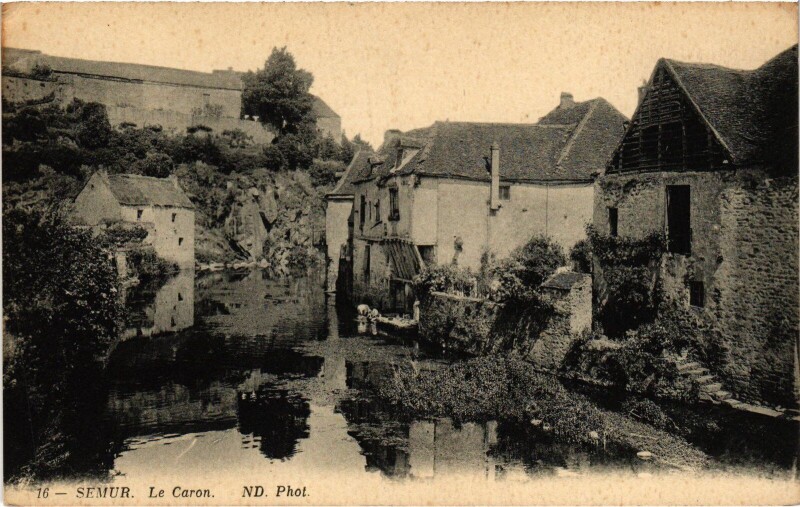 Carte postale ancienne Semur Le Caron