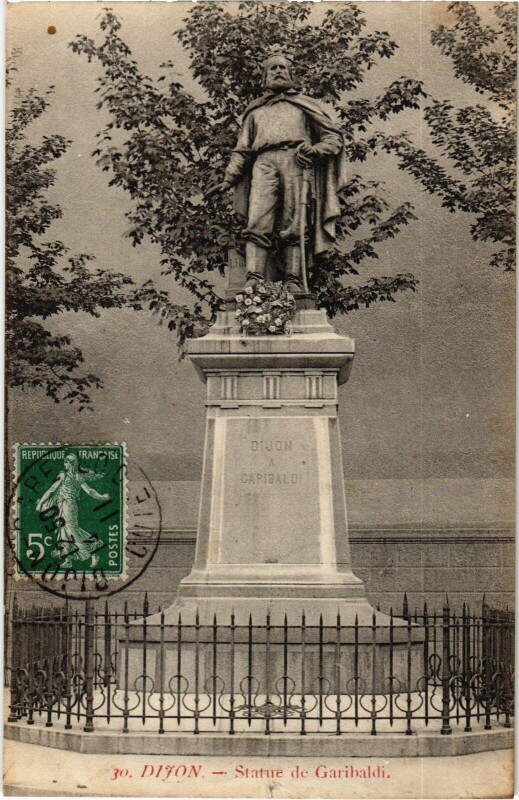Carte postale ancienne Dijon Statue de Garibaldi à Dijon
