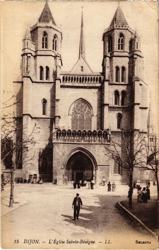 Carte postale ancienne Dijon Cathedrale Saint-Benigne à Dijon