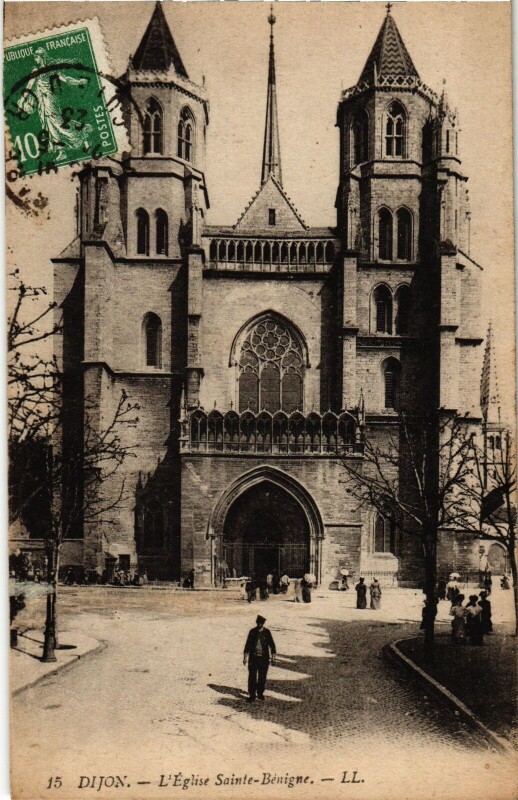 Carte postale ancienne Dijon Cathedrale Saint-Benigne à Dijon