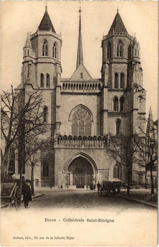 Carte postale ancienne Dijon Cathedrale Saint-Benigne à Dijon