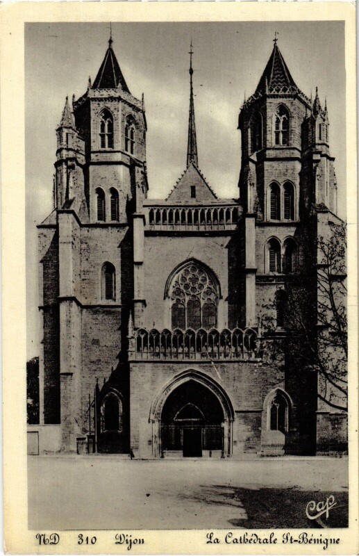 Carte postale ancienne Dijon Cathedrale Saint-Benigne à Dijon