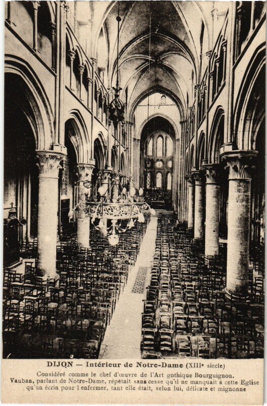 Carte postale ancienne Dijon Interieur de l'Eglise Notre Dame à Dijon