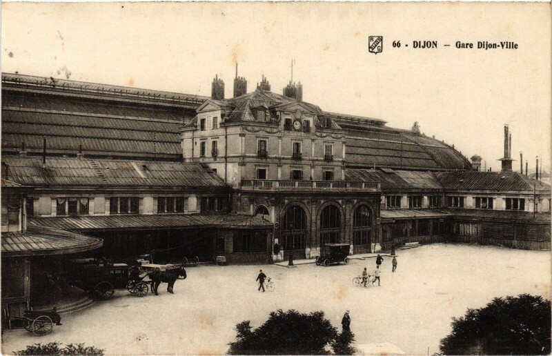 Carte postale ancienne Dijon La Gare à Dijon