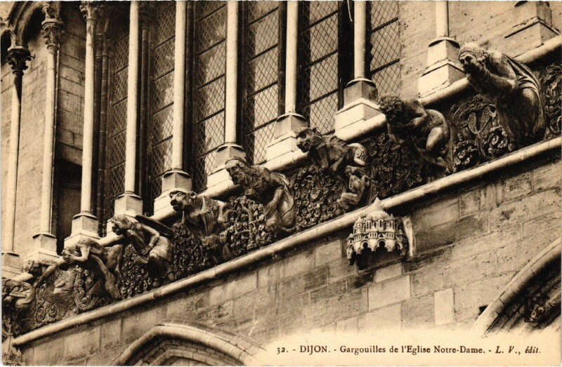Carte postale ancienne Dijon Gargouilles de Notre Dame à Dijon