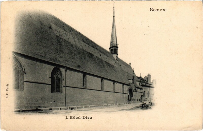 Carte postale ancienne Beaune Hotel Dieu à Beaune