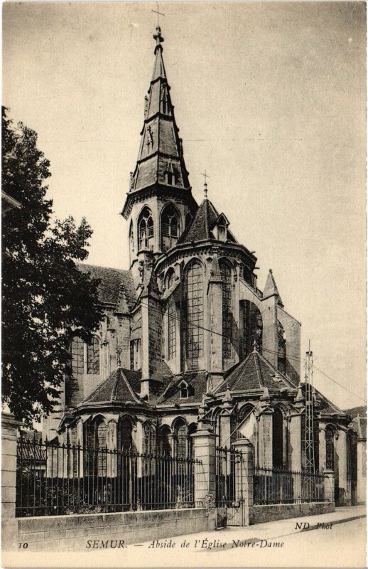 Carte postale ancienne Semur Abside de l'Eglise Notre Dame