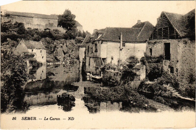 Carte postale ancienne Semur Le Caron
