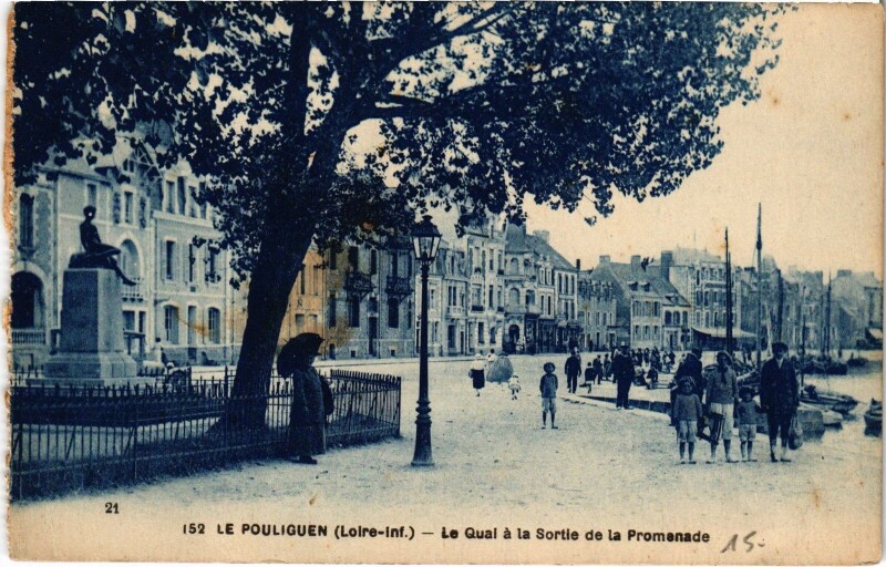 Carte postale ancienne Le Pouliguen Le Quai a la sortie de la promenade au Pouliguen