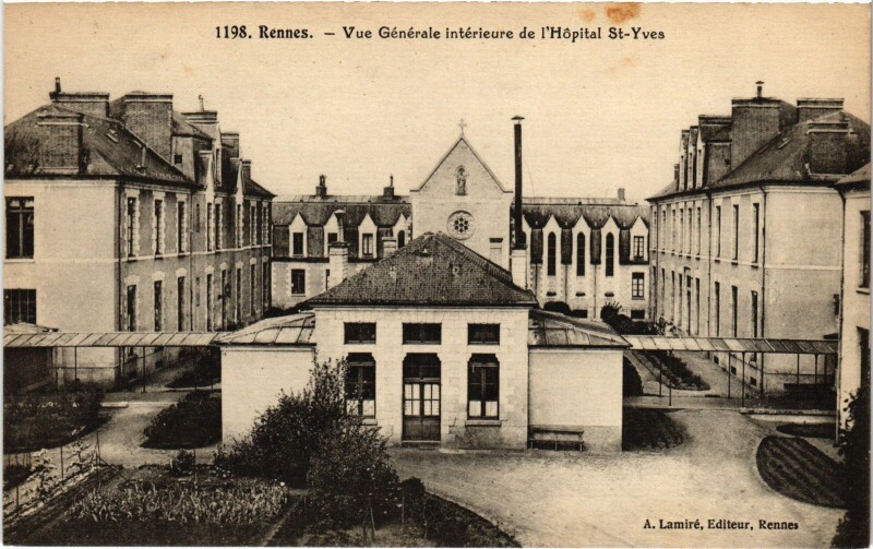 Carte postale ancienne Rennes vue générale Hopital Saint-Yves à Rennes
