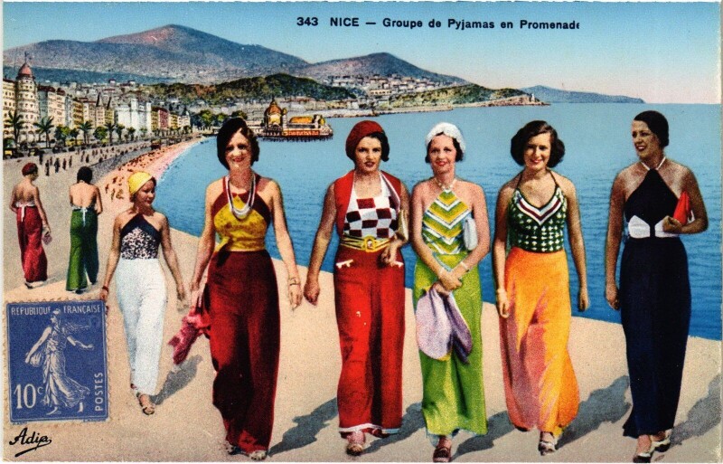 Carte postale ancienne Nice Pyjamas en promenade
