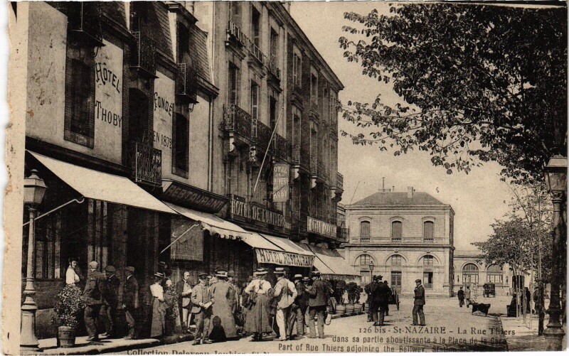 Carte postale ancienne Saint-Nazaire rue Thiers à Saint-Nazaire