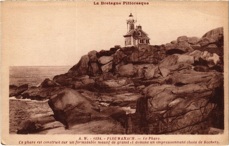 Carte postale ancienne Ploumanac'h Le Phare