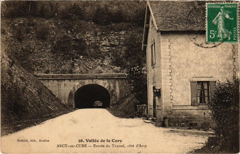 Carte postale ancienne Vallée de la Cure Arcy-sur-Cure Entrée du Tunnel à Arcy-sur-Cure