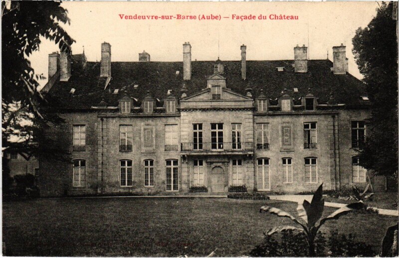 Carte postale ancienne Vendeuvres-sur-Barse Le Chateau