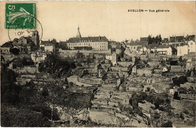 Carte postale ancienne Avallon vue générale à Avallon