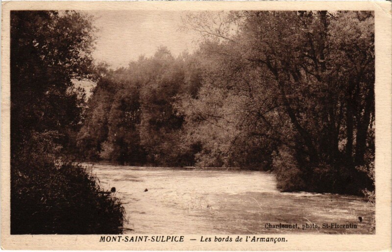 Carte postale ancienne Mont-Saint-Sulpice Les Bords de l'Armancon à Mont-Saint-Sulpice