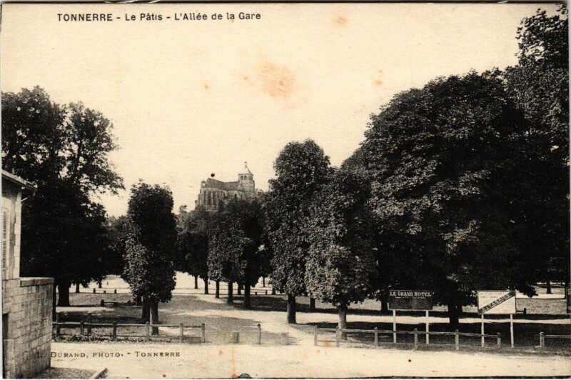 Carte postale ancienne Tonnerre Le Patis à Tonnerre