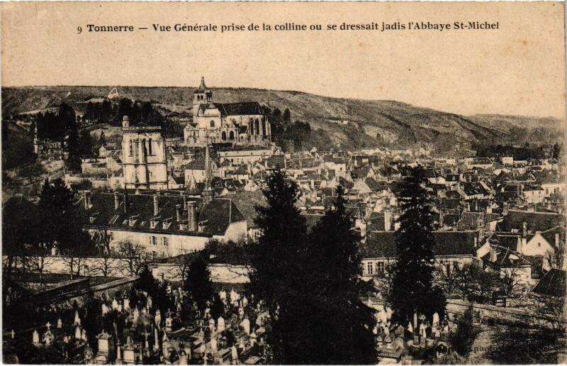 Carte postale ancienne Tonnerre vue générale à Tonnerre