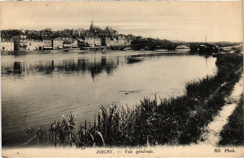 Carte postale ancienne Joigny vue générale à Joigny