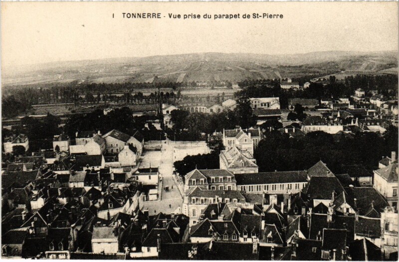 Carte postale ancienne Tonnerre vue prise à Tonnerre