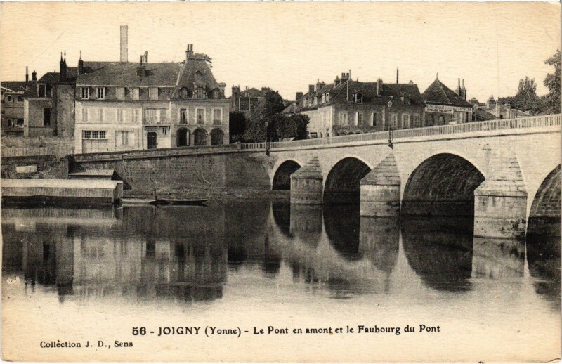 Carte postale ancienne Joigny Le Pont à Joigny