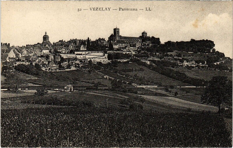 Carte postale ancienne Vézelay Panorama à Vézelay