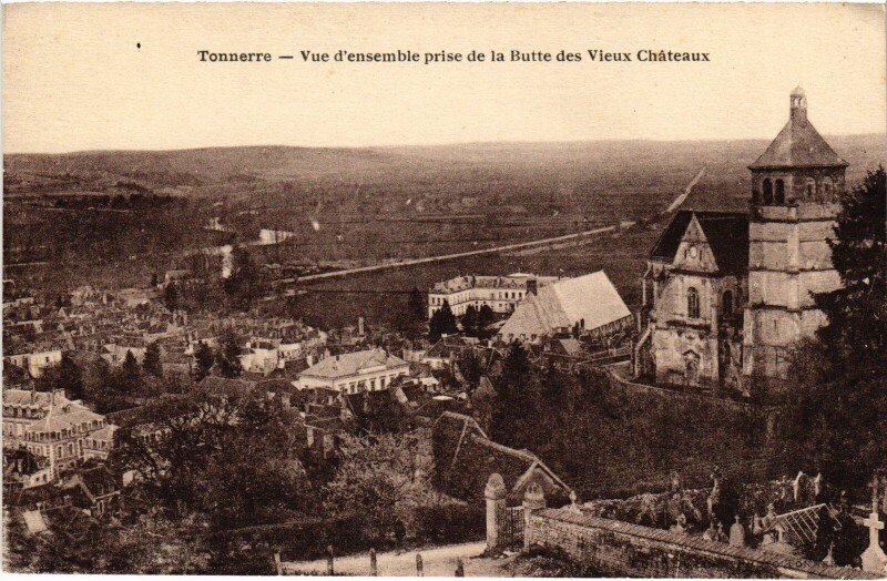 Carte postale ancienne Tonnerre vue ensemble à Tonnerre