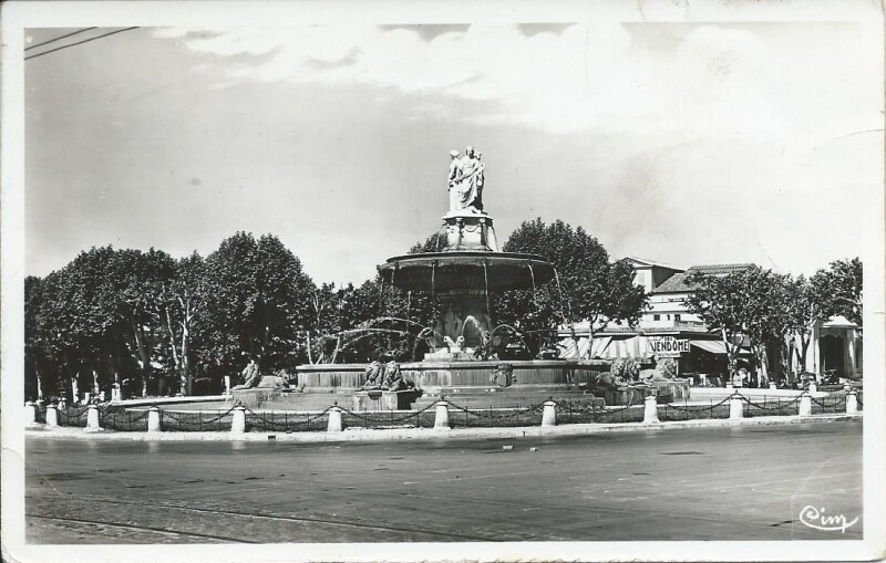 Carte postale ancienne La Grande Fontaine à Aix-en-Provence