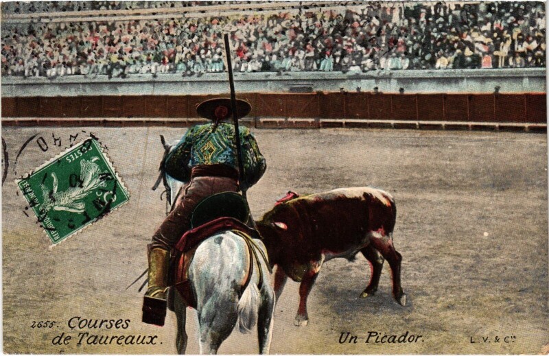 Carte postale ancienne Nimes Courses du Taureaux Un Picador