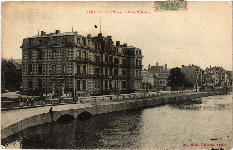 Carte postale ancienne Verdun La Meuse Mess Militaire à Verdun