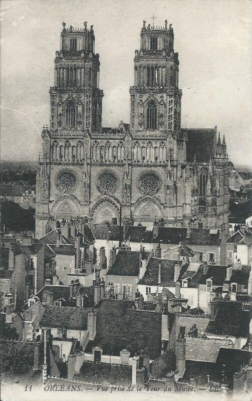 Carte postale ancienne Vue prise de la Tour du Musée à Orléans