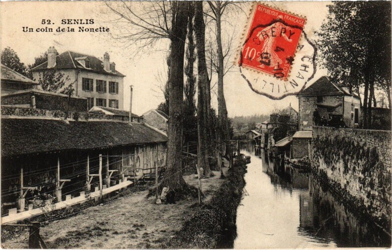 Carte postale ancienne Senlis Un coin de la Nonette à Senlis