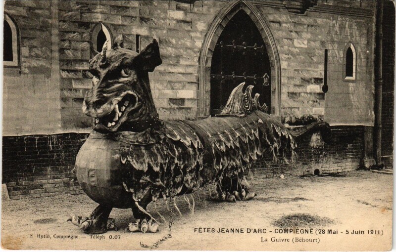 Carte postale ancienne Compiegne Fetes de Jeanne d'Arc La Guivre