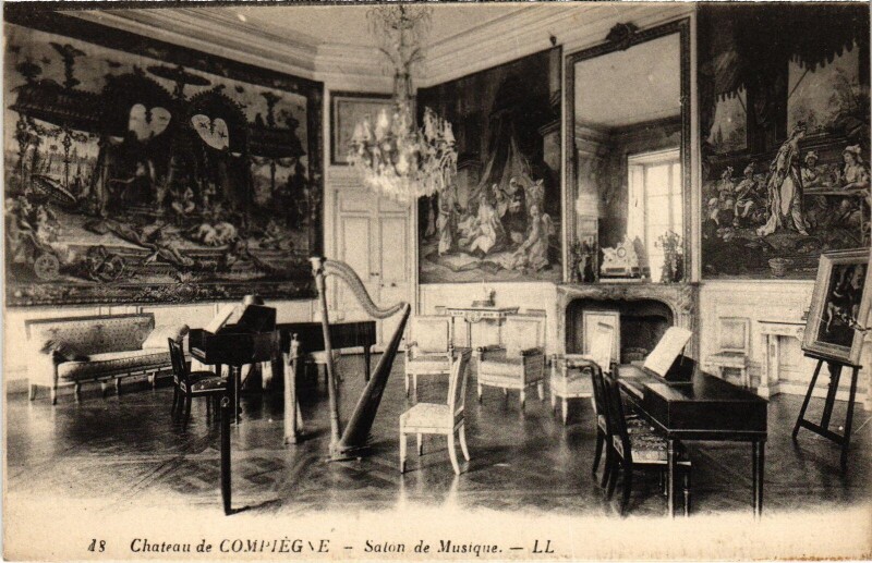 Carte postale ancienne Chateau de Compiegne Salon de Musique