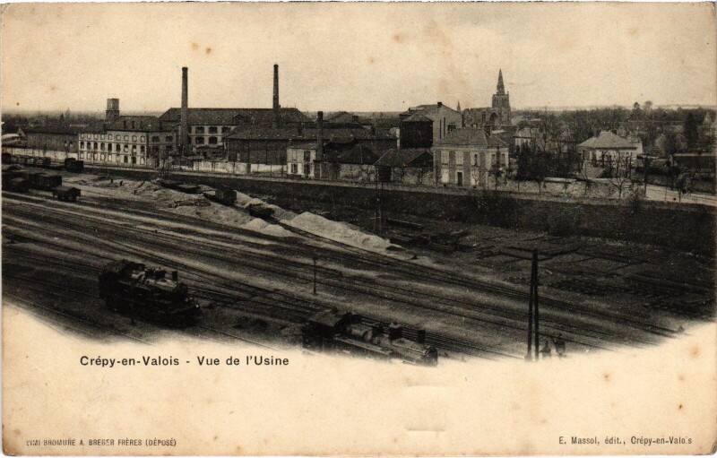 Carte postale ancienne Crépy-en-Valois vue de l'usine à Crépy-en-Valois