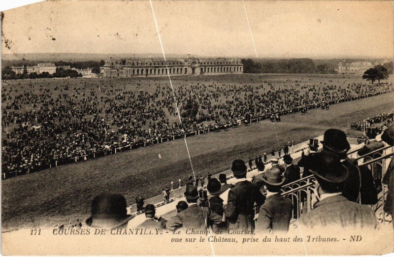 Carte postale ancienne Courses de Chantilly Champ de Courses à Antilly