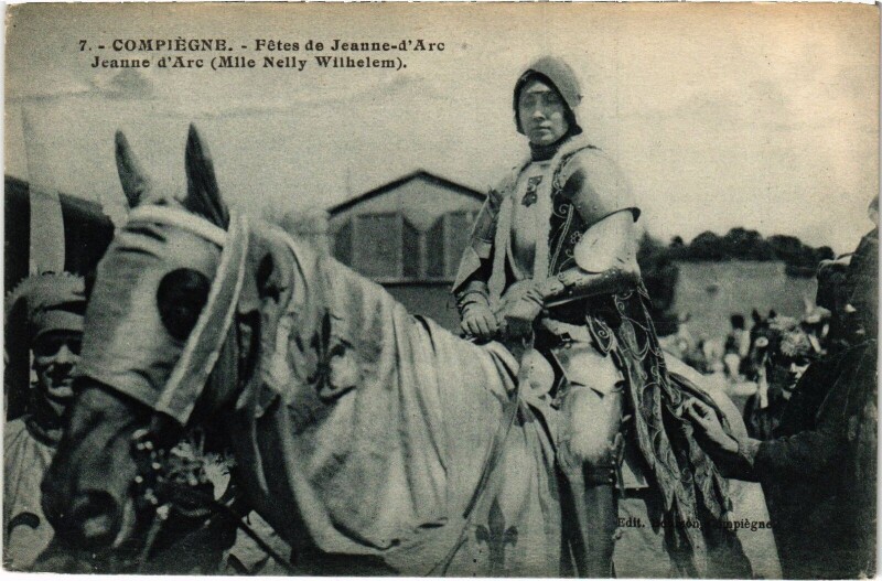Carte postale ancienne Compiegne Fetes de Jeanne d'Arc Mlle Neily Wilhelem