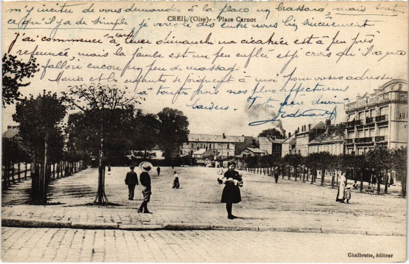 Carte postale ancienne Creil Place Carnot à Creil