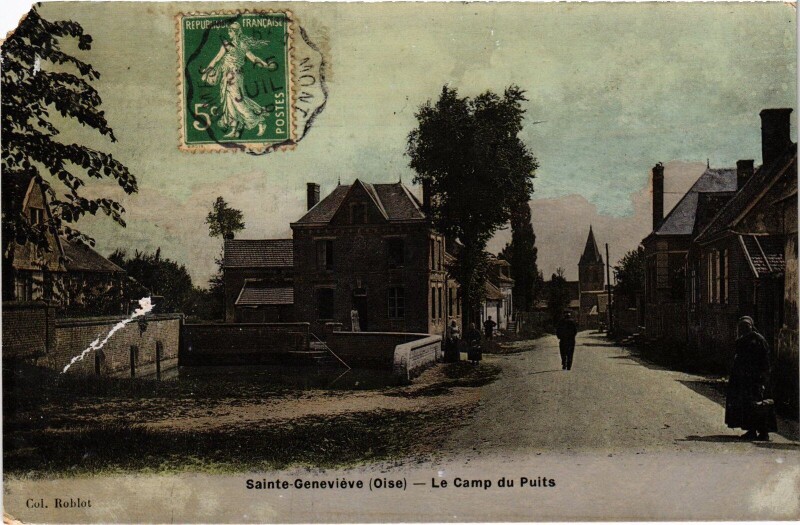 Carte postale ancienne Sainte-Genevieve Camp du Puits
