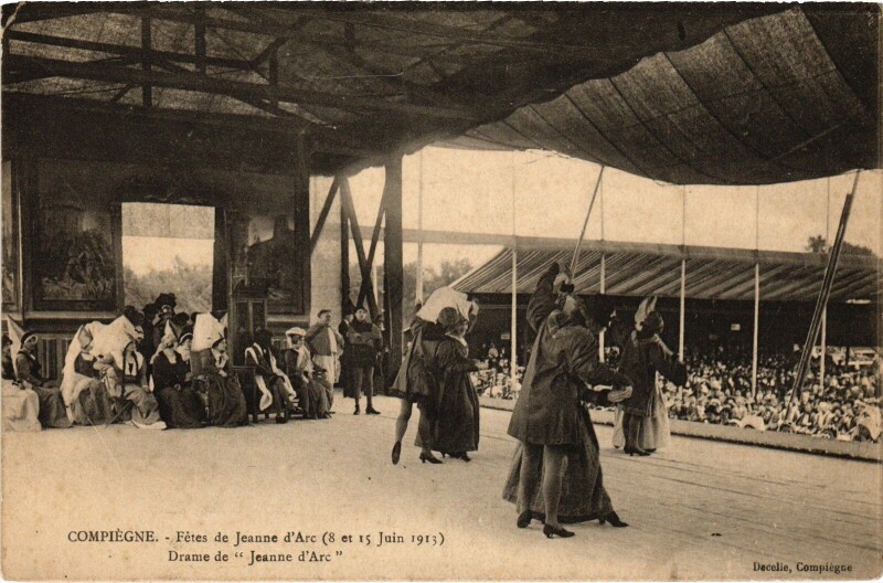 Carte postale ancienne Compiegne Fetes de Jeanne d'Arc dame de Jeanne d'Arc