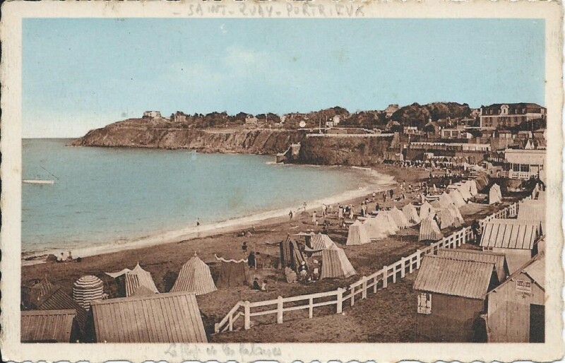 Carte postale ancienne La Plage et la Falaise à Saint-Quay-Portrieux